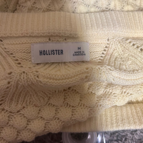 Hollister summer top - Picture 3 of 3